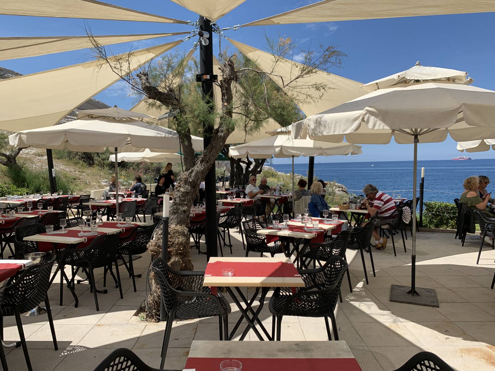 Restaurant bord de mer à Marseille : Les Tamaris